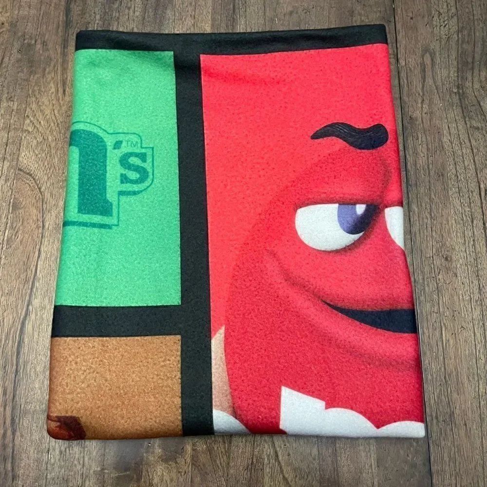 M&M's World Iconic Characters Lightweight Blanket - Picture 7 of 8